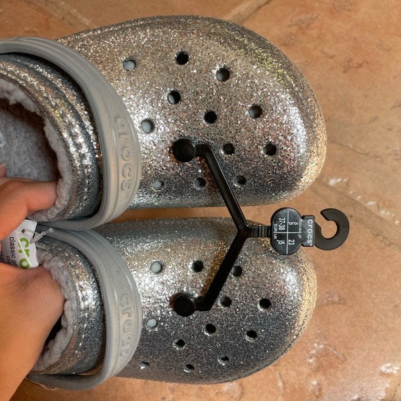 NWT Crocs Clogs - Picture 4 of 6